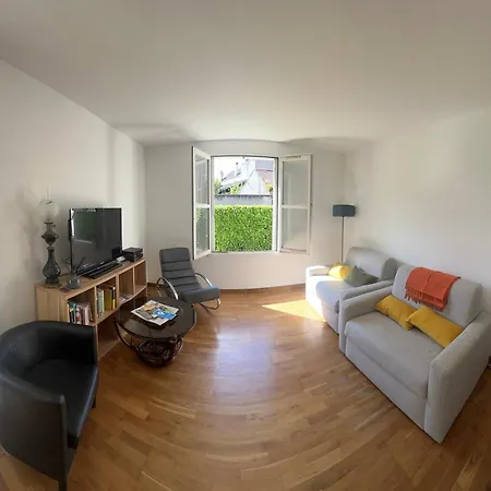 Standing Avec Jardin, 4 Personnes, Strategiquement Situe Appartement *