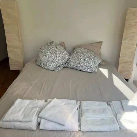 Standing Avec Jardin, 4 Personnes, Strategiquement Situe Apartment Mantes-la-Jolie