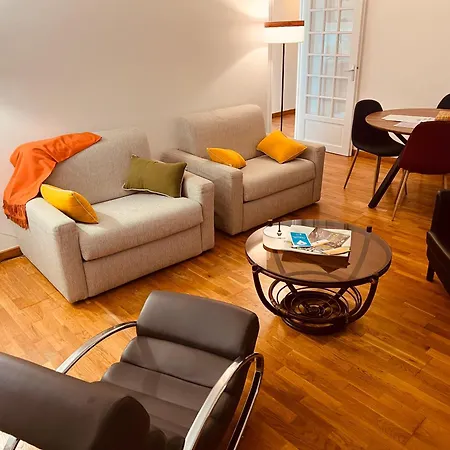 Standing Avec Jardin, 4 Personnes, Strategiquement Situe Appartement Mantes-la-Jolie