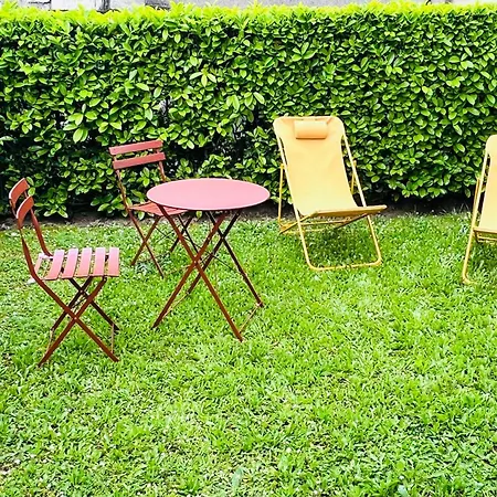 Appartement Standing Avec Jardin, 4 Personnes, Strategiquement Situe Mantes-la-Jolie